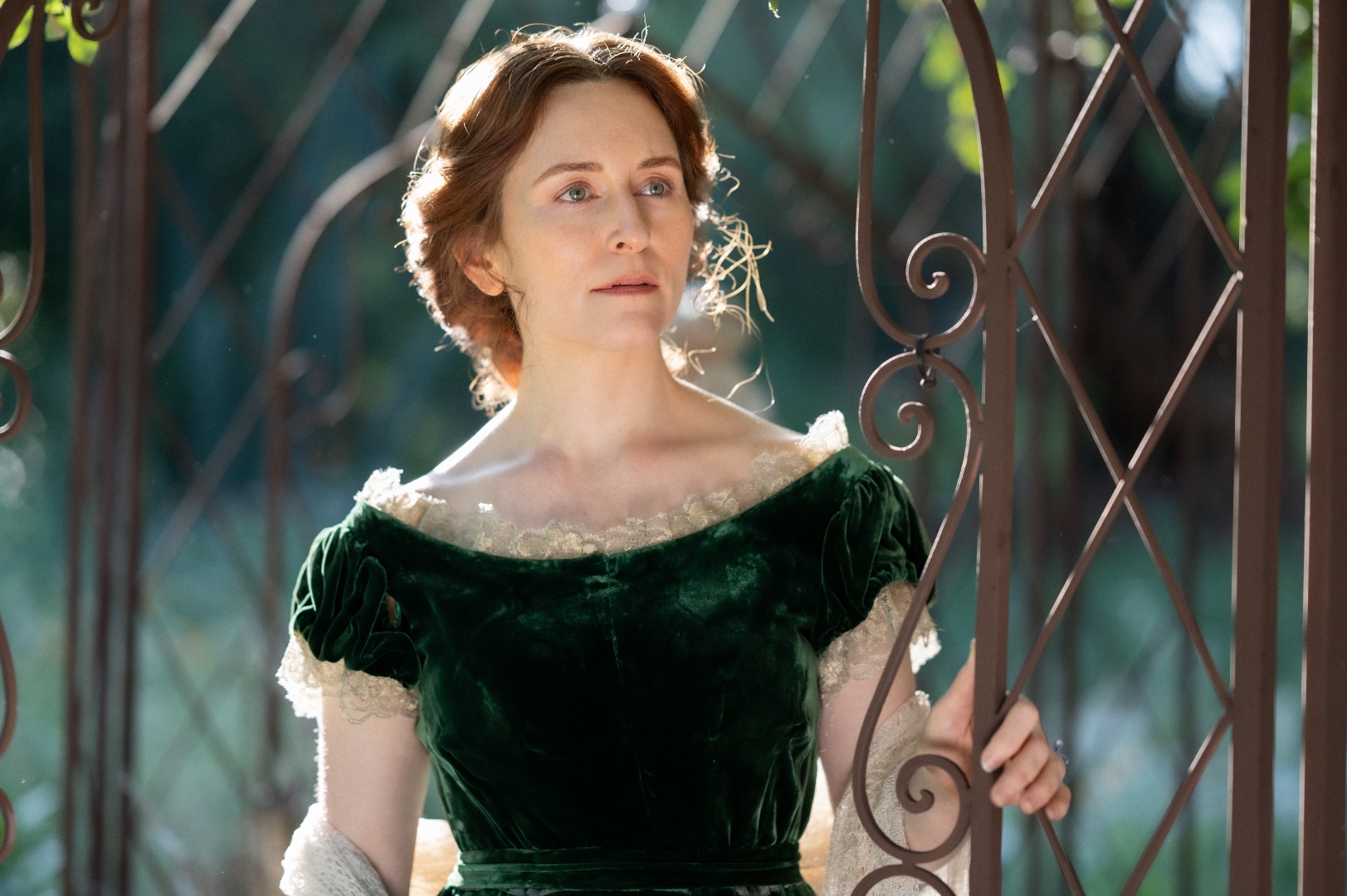 Belle — Belle's Christmas Carol